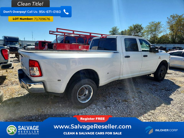 Used 2024 RAM 3500 Tradesman w/ Chrome Appearance Group AWD/4WD image 4