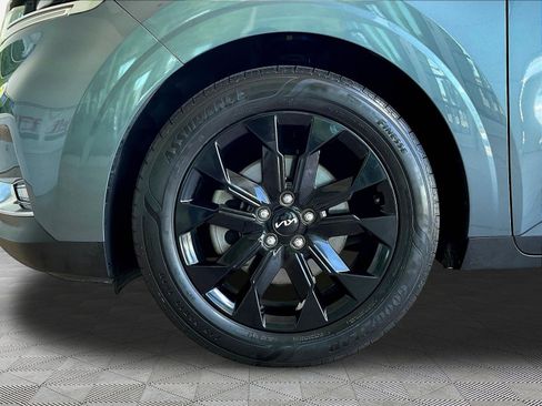 Used 2022 Kia Carnival SX FWD image 32