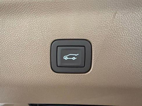 New 2026 GMC Yukon Denali image 9