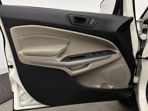 Used 2020 Ford EcoSport S image 11
