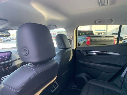 Certified 2025 Buick Envision Preferred image 32