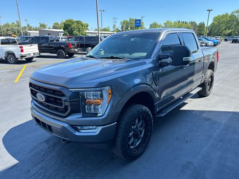 Used 2022 Ford F150 XLT w/ Equipment Group 302A High AWD/4WD image 11