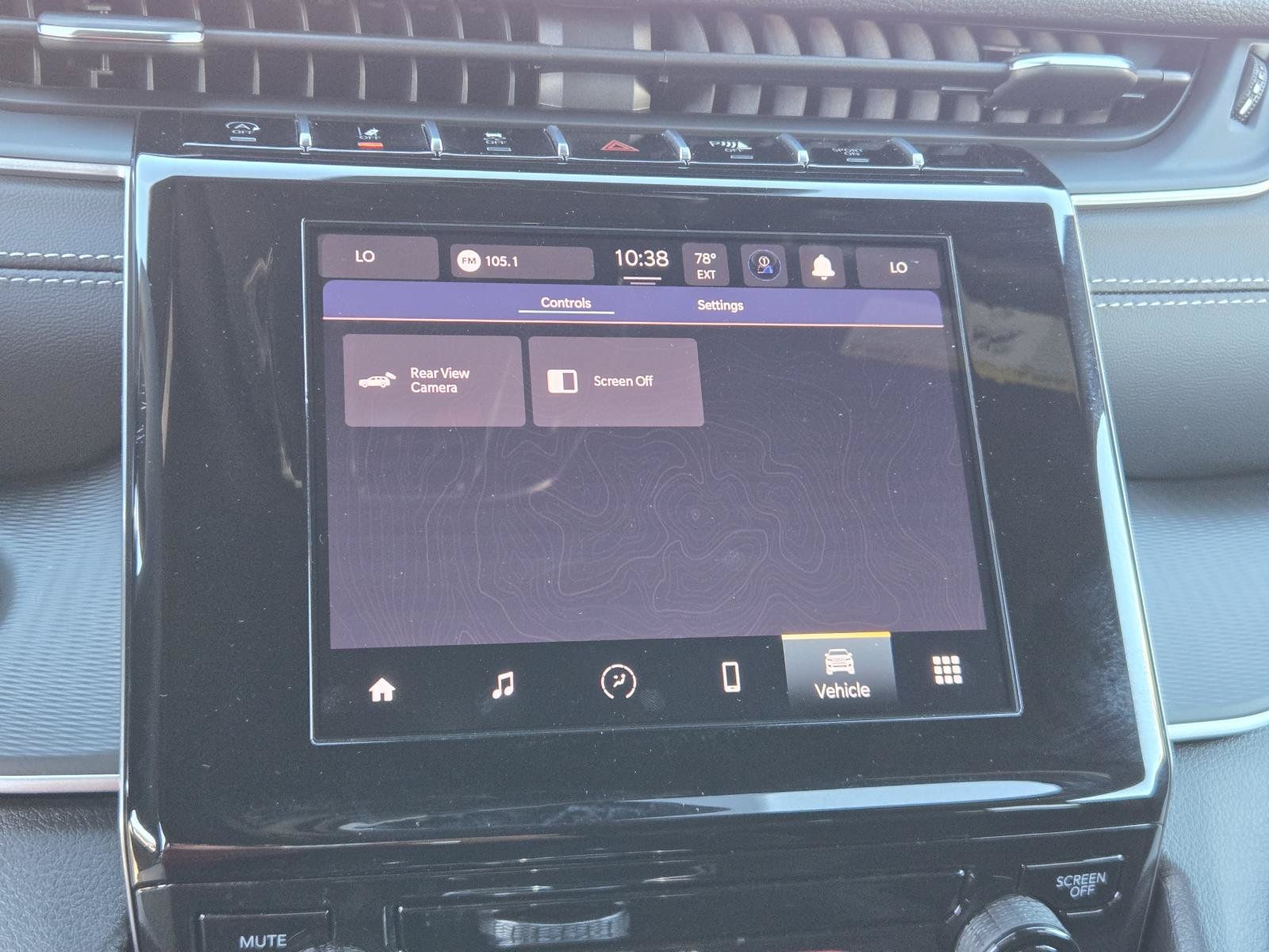 Used 2025 Jeep Grand Cherokee Laredo X RWD image 10