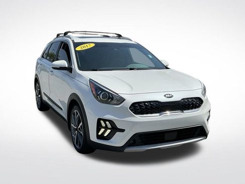 Used 2020 Kia Niro Touring FWD image 16