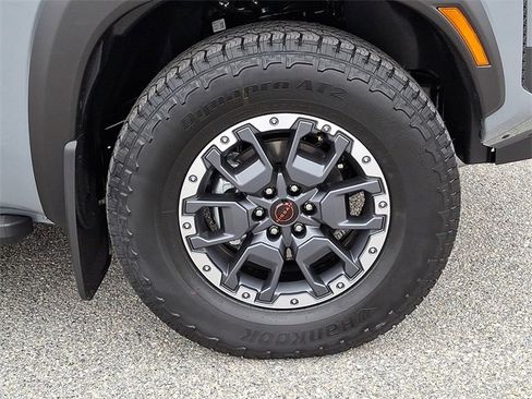 New 2026 Nissan Frontier PRO-4X w/ Pro-4x Convenience Package image 9