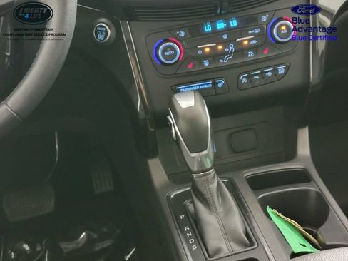Certified 2019 Ford Escape Titanium AWD/4WD image 27