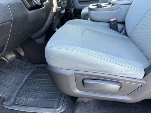 Used 2016 RAM 1500 Classic SLT RWD image 13