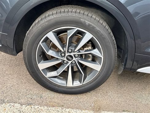 Used 2021 Audi Q5 2.0T Premium w/ Convenience Package image 6