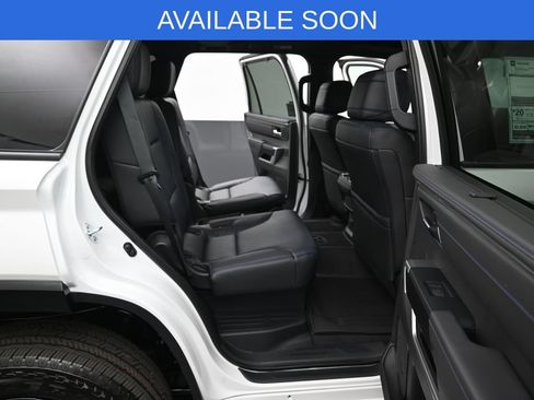 Used 2025 Toyota Sequoia Platinum AWD/4WD image 12