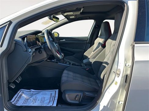 Used 2023 Volkswagen GTI SE image 9