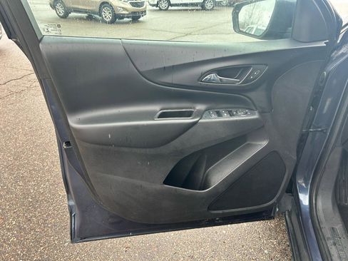Used 2018 Chevrolet Equinox LT FWD image 14