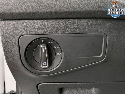 Used 2022 Volkswagen Tiguan SE image 23