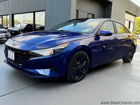 Used 2021 Hyundai Elantra SEL w/ Cargo Package image 1