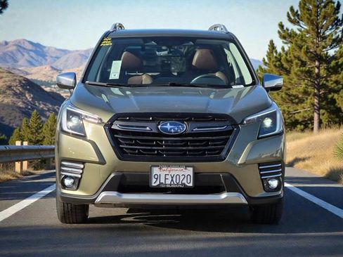 Certified 2024 Subaru Forester Touring w/ Pop Package 2 image 3