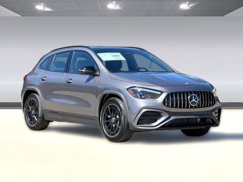 New 2026 Mercedes-Benz GLA 35 AMG 4MATIC image 6