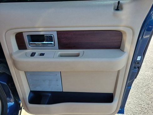 Used 2013 Ford F150 King Ranch w/ King Ranch Luxury Pkg image 11