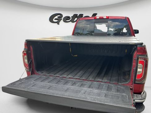Used 2018 GMC Sierra 1500 SLT AWD/4WD image 19