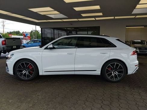 Used 2023 Audi Q8 Prestige AWD/4WD image 11
