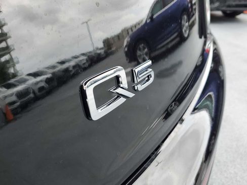 Used 2023 Audi Q5 2.0T Premium w/ Convenience Package image 12
