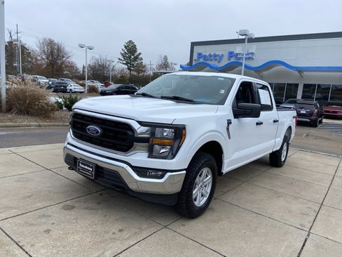 Used 2023 Ford F150 XLT w/ Equipment Group 301A Mid image 4