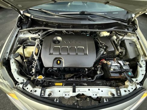 Used 2013 Toyota Corolla S image 16