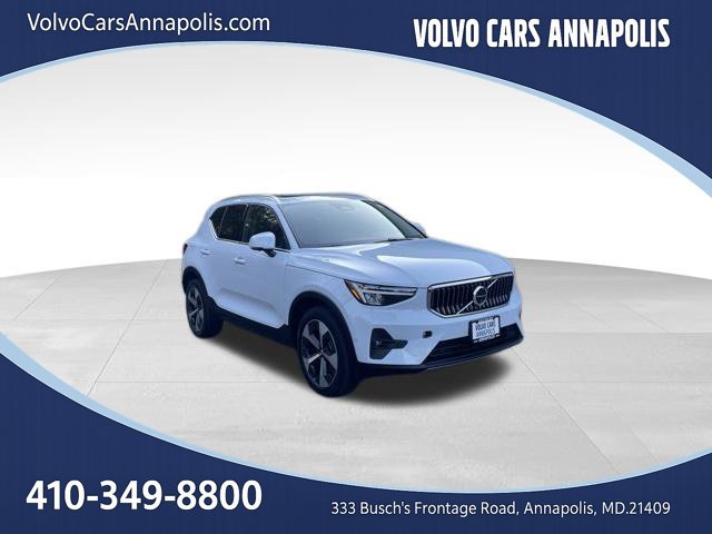 Used 2024 Volvo XC40 B5 Plus w/ Protection Package Premier AWD/4WD image 1