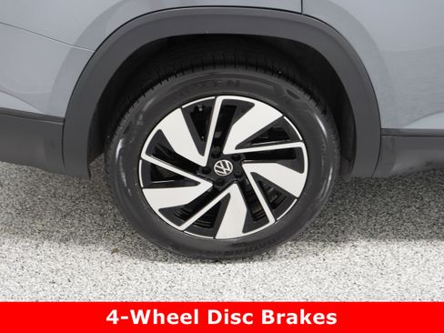 Used 2024 Volkswagen Atlas SE image 6