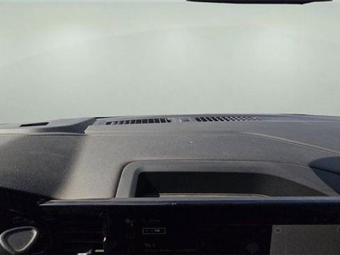 Used 2024 GMC Sierra 1500 Elevation image 9