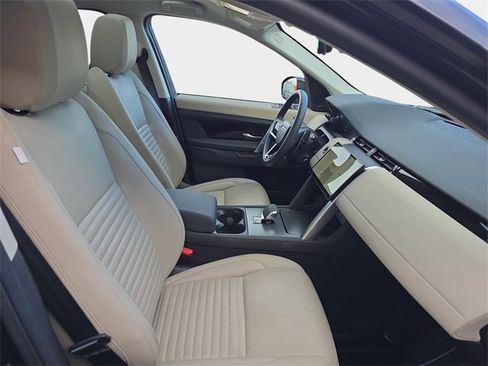 Used 2025 Land Rover Discovery Sport S image 10