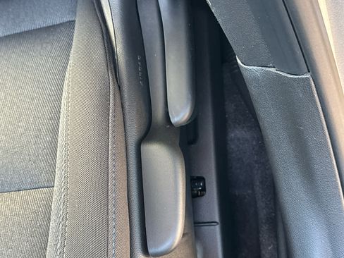 Certified 2025 Chevrolet Trax LS image 10