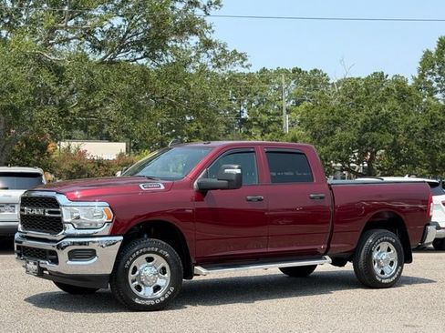 Used 2024 RAM 2500 Tradesman w/ Chrome Appearance Group AWD/4WD image 1