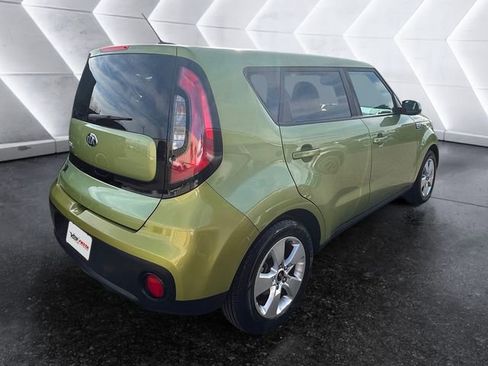 Used 2017 Kia Soul Base image 4