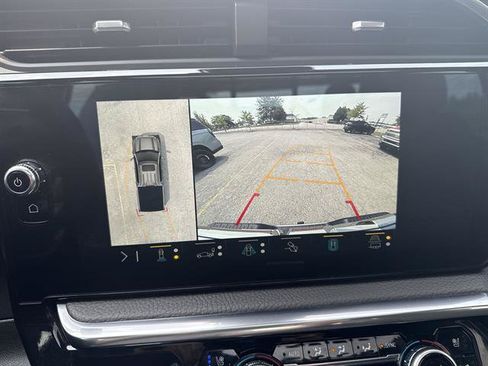 Used 2023 GMC Sierra 1500 Denali AWD/4WD image 12