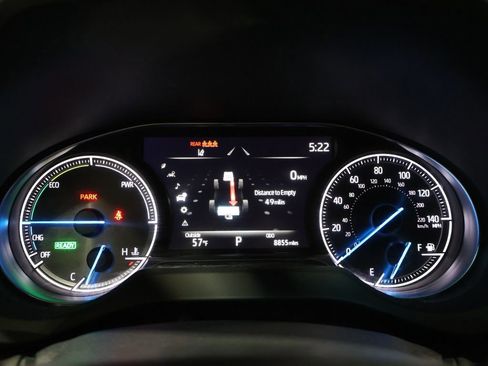 Used 2024 Toyota Venza LE image 40