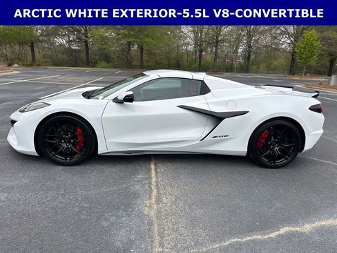 Used 2024 Chevrolet Corvette Z06 image 6