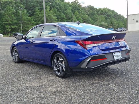 Certified 2025 Hyundai Elantra Sport FWD image 27