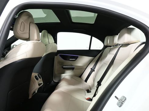 Certified 2025 Mercedes-Benz C 300 4MATIC Sedan image 31