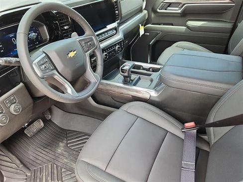 New 2026 Chevrolet Silverado 1500 LTZ w/ LTZ Premium Package AWD/4WD image 7