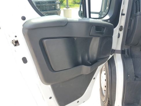 Used 2023 RAM ProMaster 2500 FWD image 8
