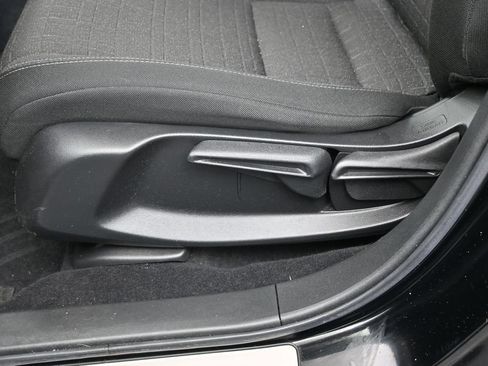Certified 2024 Honda HR-V LX image 19