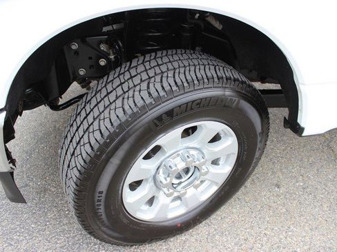 Used 2023 Ford F350 Lariat AWD/4WD image 3