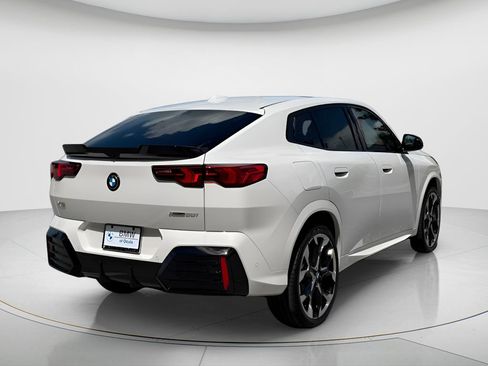 New 2026 BMW X2 xDrive28i w/ Technology Package AWD/4WD image 5