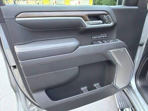 Certified 2026 Chevrolet Silverado 1500 High Country AWD/4WD image 7