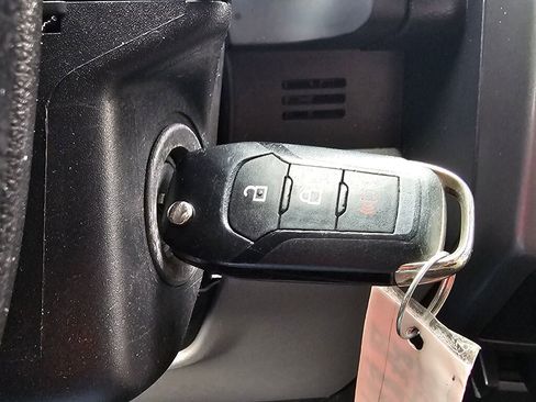 Used 2020 Ford F150 XLT w/ Max Trailer Tow Package image 42