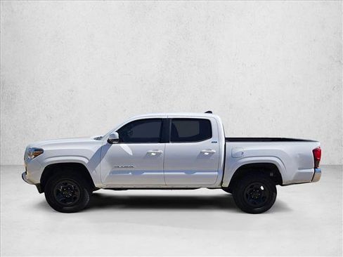 Used 2022 Toyota Tacoma SR5 image 8