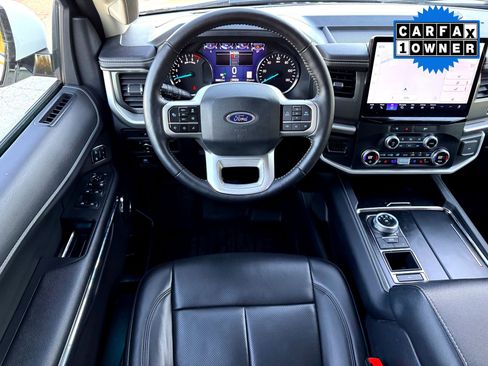 Used 2024 Ford Expedition XLT image 22