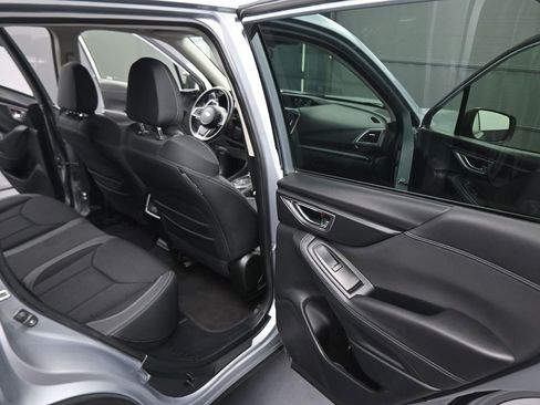 Used 2023 Subaru Forester Premium image 44