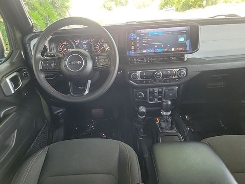 Used 2024 Jeep Wrangler Sport S image 43