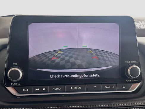Used 2023 Nissan Rogue SV FWD image 22