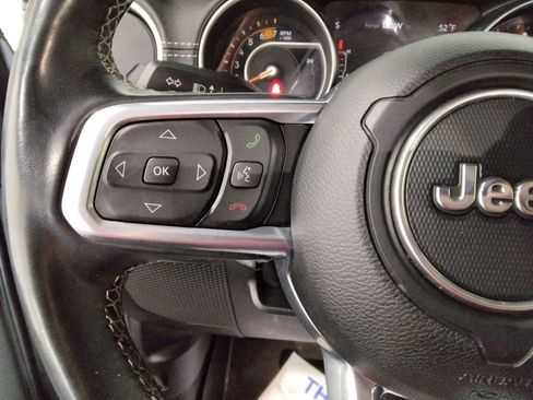 Used 2021 Jeep Wrangler Unlimited Sahara w/ Uconnect 4C Nav & Sound Group image 12